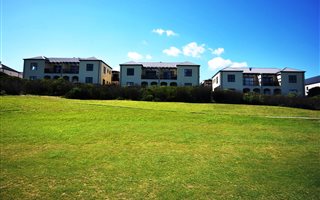 2 Bedroom Apartment in Atlantic Beach Golf Estate