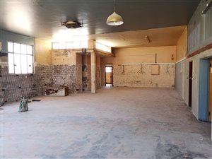 210 m² Industrial space in Alberton
