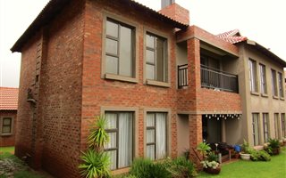 3 Bedroom Apartment in Tuscany Ridge