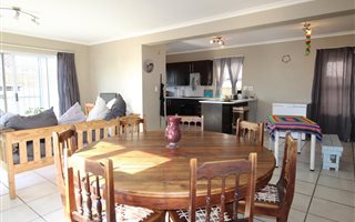 3 Bedroom Townhouse in Brackenfell Central
