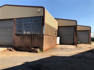 1050 m² Industrial space in Sebenza