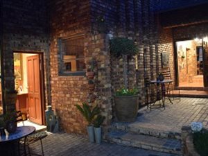 8 Bed House in Erasmuskloof