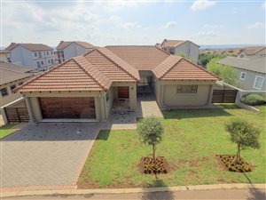 4 Bed House in Mooikloof Equestrian Estate