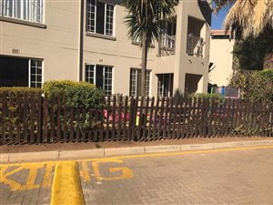 3 Bed Townhouse in Edenglen