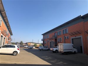 450 m² Office Space in Hennopspark