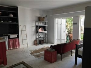 1 Bed Garden Cottage in Parktown North