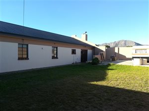 2 Bed House in Gansbaai and surrounds