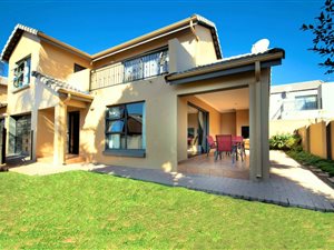 2 Bed Townhouse in Ruimsig