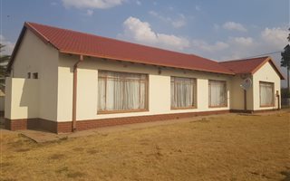 4 Bedroom House in Steel Park