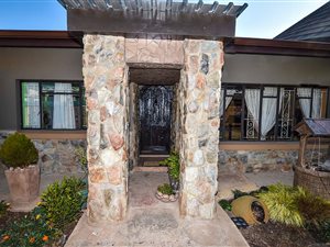 3 Bed House in Quellerie Park