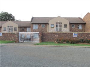 2 Bed Townhouse in Naturena