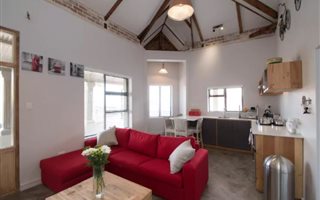 6 Bedroom House in Walmer Estate