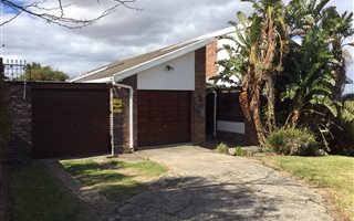 3 Bedroom House in Oatlands North