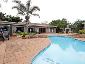 6 Bed House in Selcourt