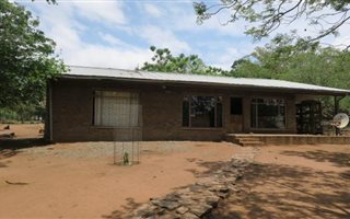 16 ha Farm in Melmoth