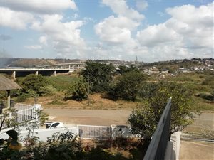 3 Bed Apartment in Newlands West