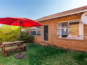 2 Bed Townhouse in Quellerie Park