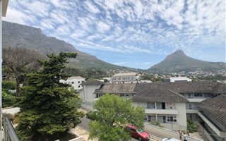 2 Bedroom Apartment in Vredehoek