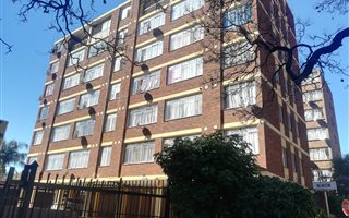 3 Bedroom Apartment in Sunnyside