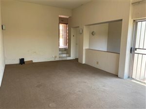 3 Bed Townhouse in Edenburg
