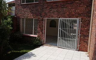 3 Bedroom Duplex in Monument Park