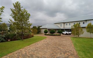 4 Bedroom House in Bredell AH