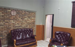 200 m² Commercial space in Wolmer