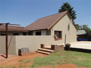 4 Bed House in Parkrand
