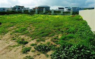 368 m² Land available in Waterfront