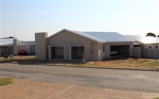 3 Bedroom House in Heiderand