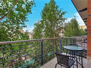 1 Bed Apartment in Melrose Arch