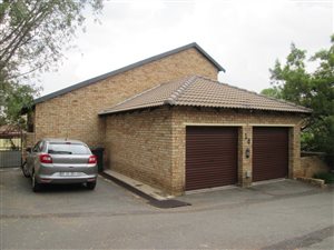 4 Bedroom Duplex in Boskruin