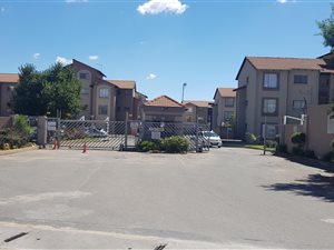 2 Bed Apartment in Kleinfontein