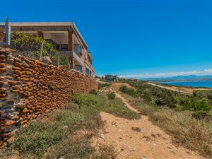 1029 m² Land available in De Bakke