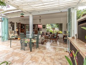 4 Bed House in Kloof