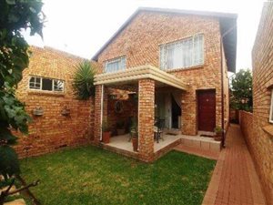 2 Bed Townhouse in Amberfield