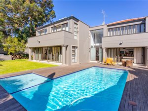 5 Bed House in River Club
