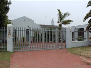 3 Bed House in Edgemead