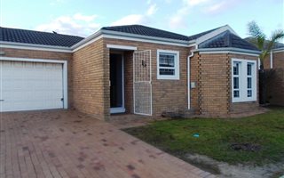 2 Bedroom Townhouse in Sonstraal Heights