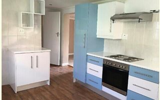 2 Bedroom House in Kensington
