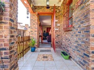 2 Bed Cluster in Pomona