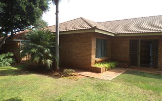 4 Bedroom House in Chroom Park