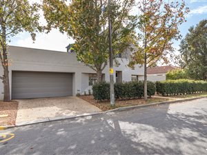 4 Bed House in Die Boord