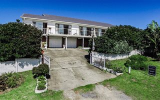 5 Bedroom House in Winterstrand