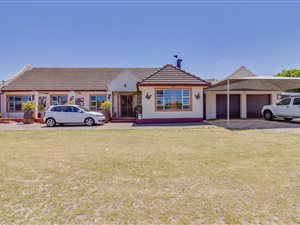 4 Bed House in Bellair