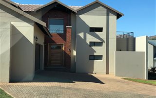 3 Bedroom House in Seasons Lifestyle Estate