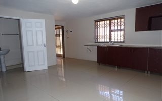 0.5 Bedroom House in Marimba Gardens
