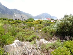 770 m² Land available in Bettys Bay