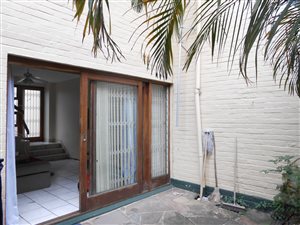 2 Bed Duplex in Clarendon