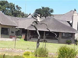 5 ha Farm in Kameelfontein and surrounds